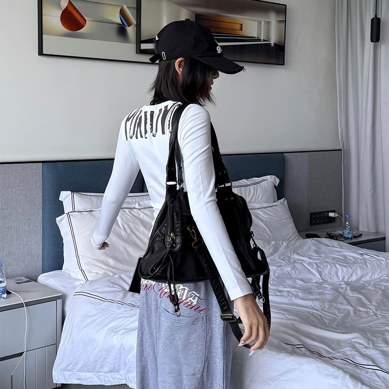 Streetwear Gothic Letter print - đánh giá và giá Turtleneck Knit 90S
