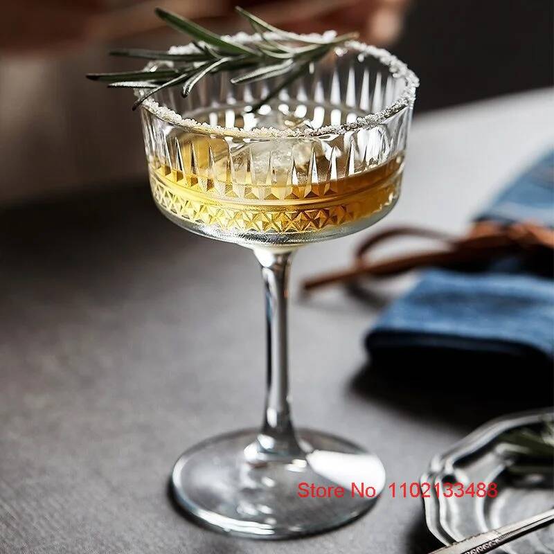 2 Pcs Carved Martini Glasses C - đánh giá và giá Vintage Fashion Eu